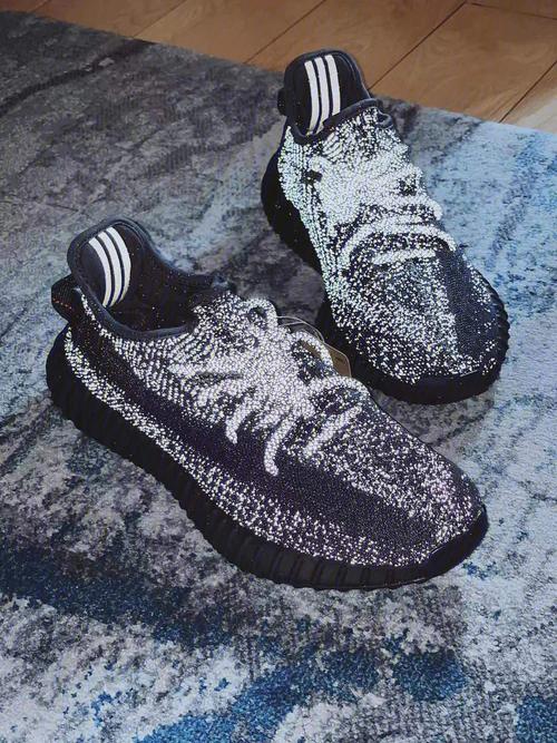 璀璨夺目Yeezy满天星，魅力无限